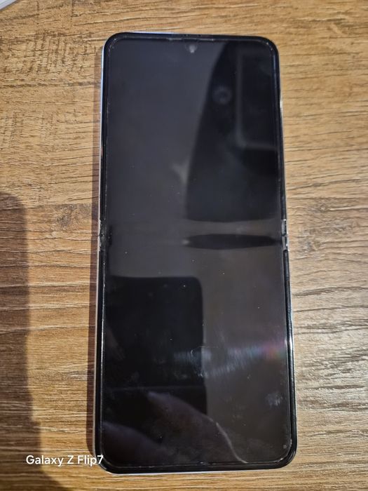 Samsung Z flip 5 256GB