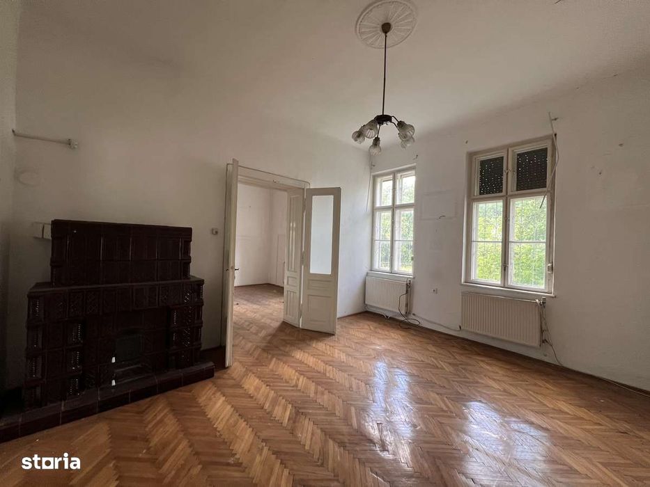 Casa de tip spatiu comercial birouri zona Garii str. Republicii