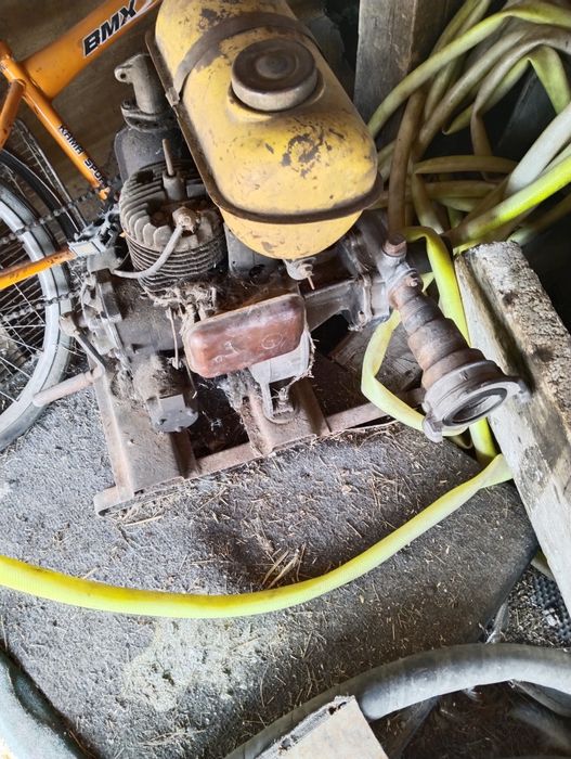 Насос водиной на бензине