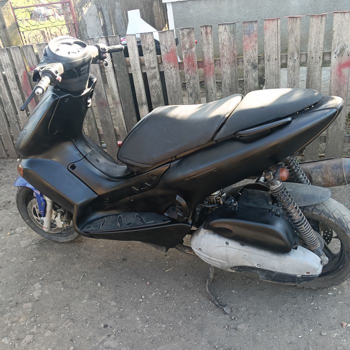 Se vinde Yamaha maxetr