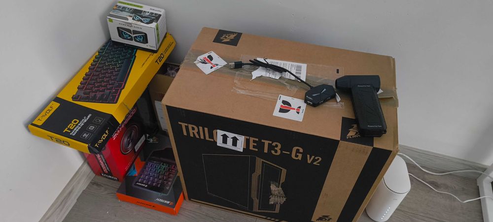 Геймърски компютър с монитор