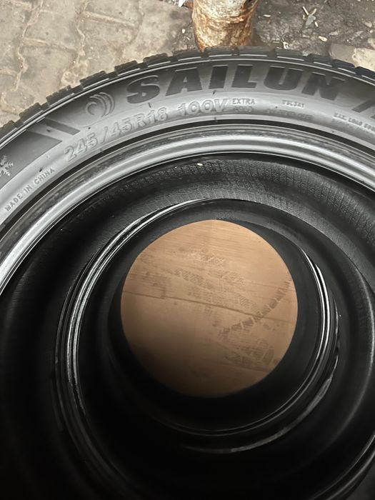 Зимние шины в хорошем состояний,Sailun