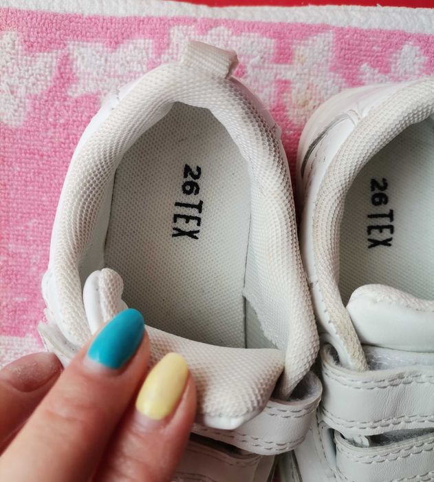 Vând Adidas copiii