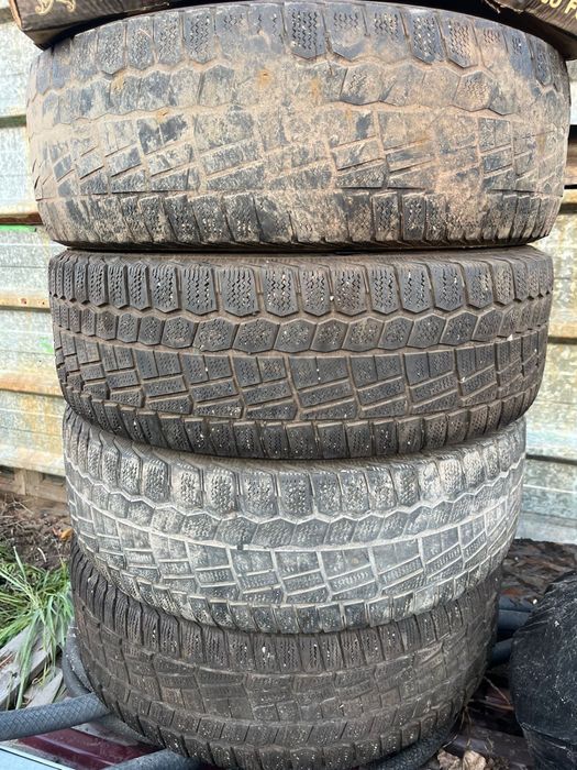 Срочно Продам колеса зимние R16  205/65