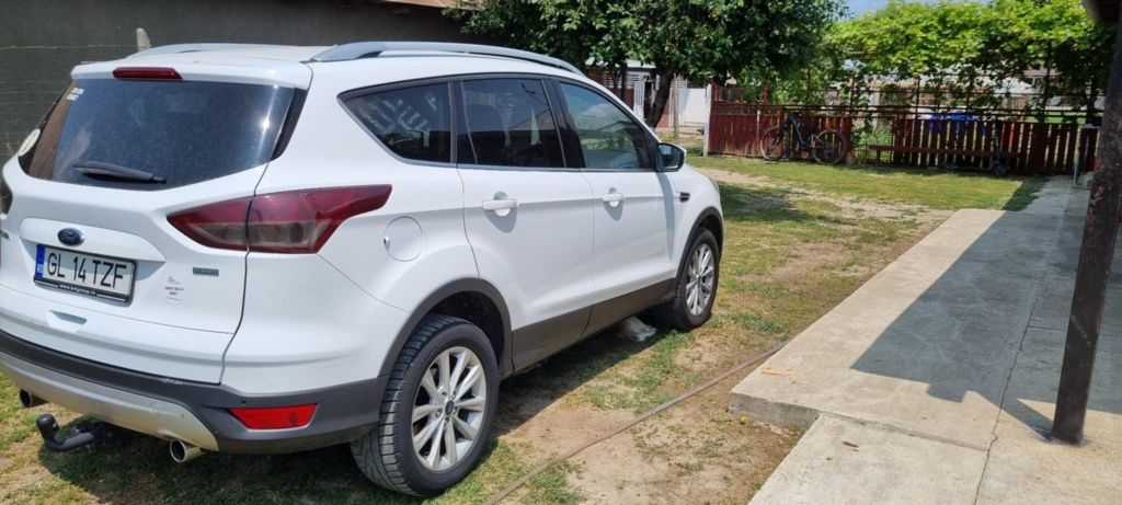 Ford Kuga ( Doar Vand )