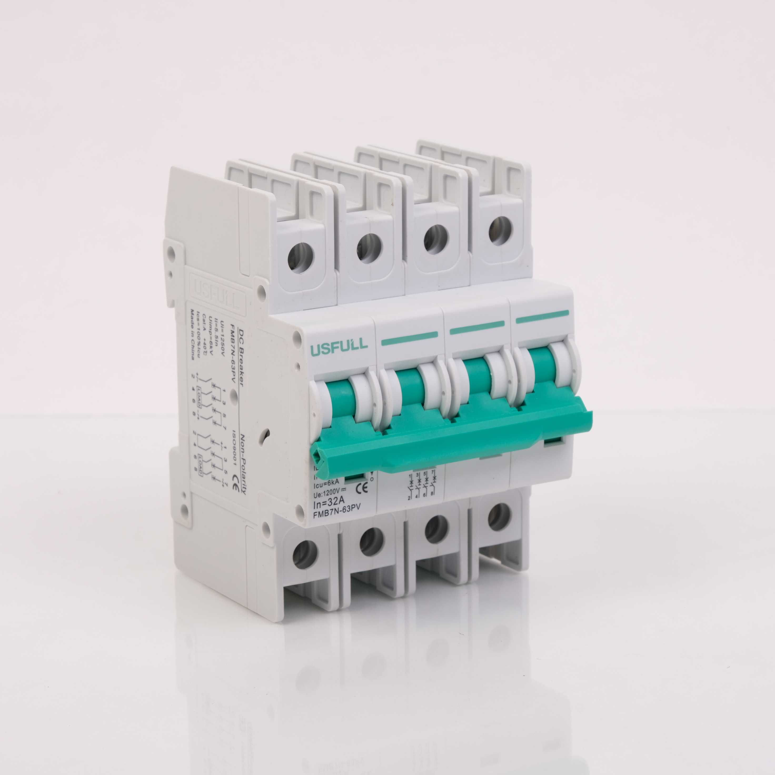 DC предпазител за соларни системи 600-1200V/16A,20A,25А32A,40A,50A,63А
