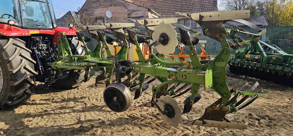 Plug kuhn multimaster 110 lamelar 3+1 brazde 
Stare foarte buna 
Culoa