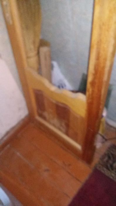 Дверь деревянная  на 60см