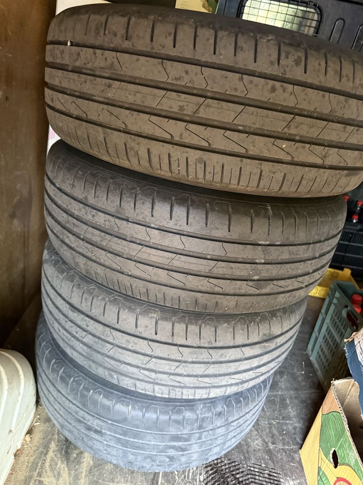 8 roti passat vw skoda audi 215 60 r16 vara iarna noi Hankook 6 7 8 mm