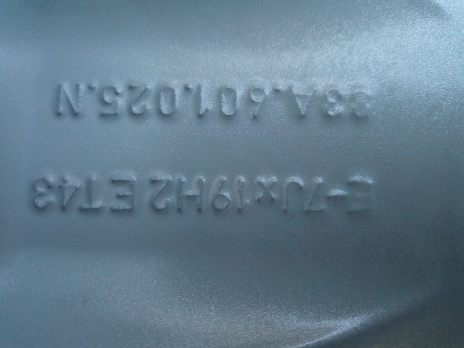 Jante originale Audi Q3(F3) 19"cu anvelope de iarnă Continental