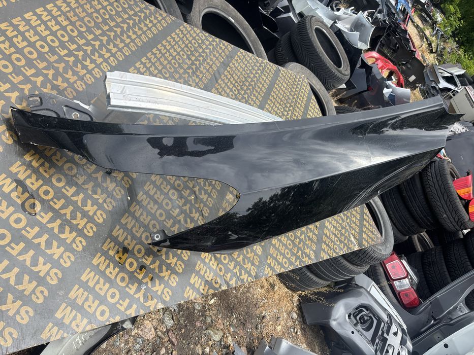 Калник Tesla Model Y