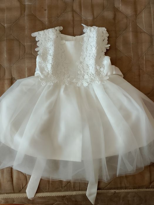 Белое детское платье с балером