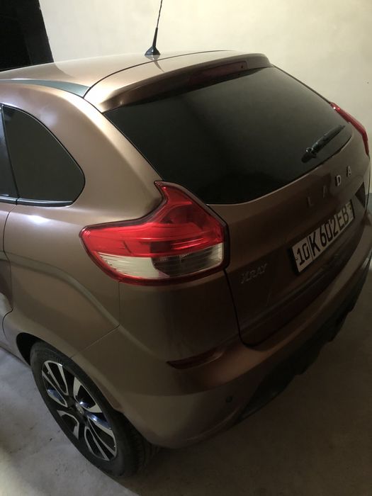 Lada Xray sotiladi srochno sotiladi