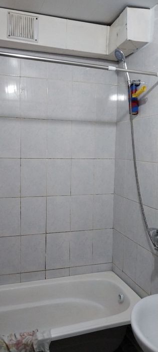 Срочно продаётся 2 комната на 3 этаже Военный Городок