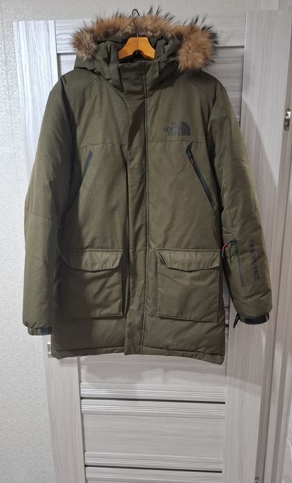 Продам зимнюю мужскую куртку