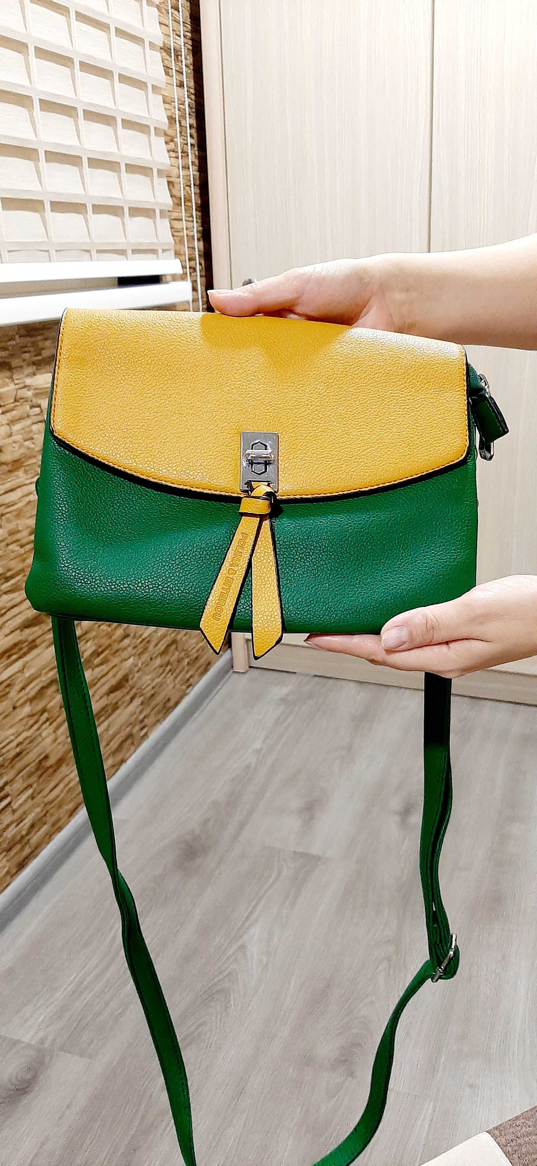 Женская сумка зелёного цвета