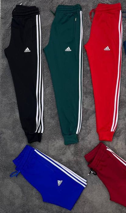 Pantaloni trening bărbați