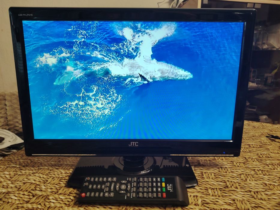 LED TV JTC 18.5" 12v/220v