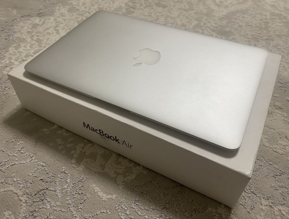 Macbook air  5,1