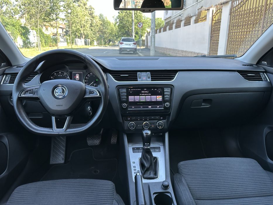 Skoda octavia 2015/1,4 benzina 140cp/ proprietar