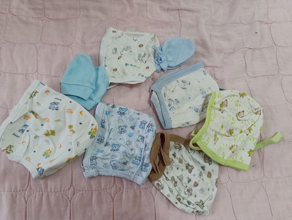 Отдам даром детские вещи