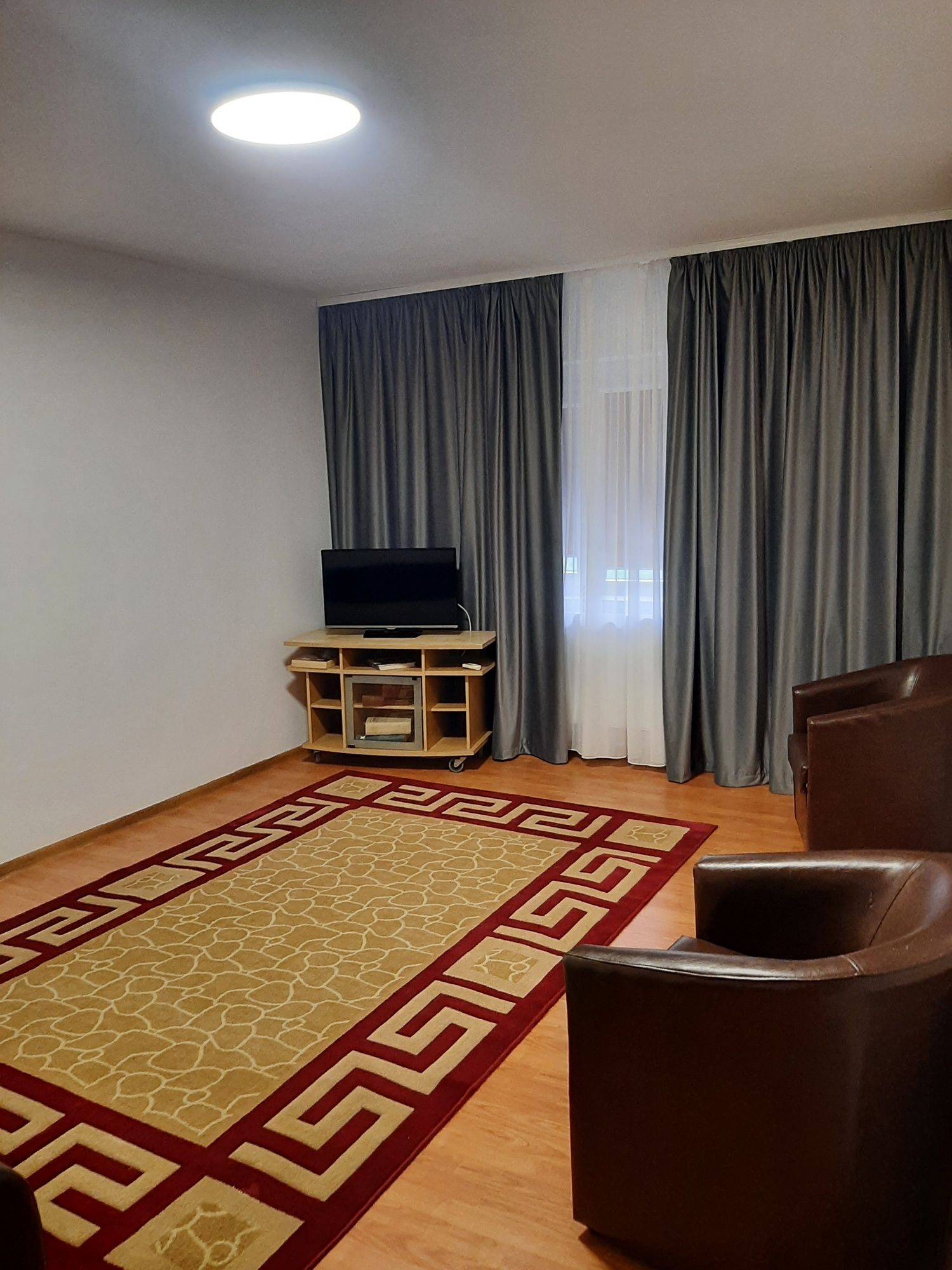 Apartament de închiriat