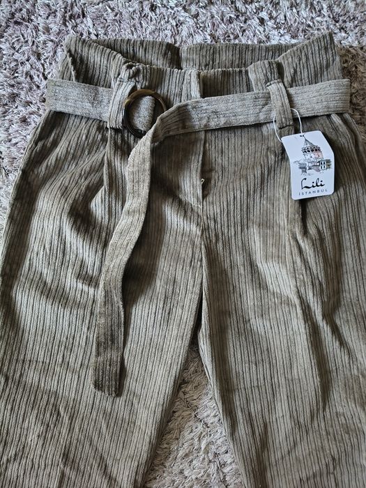 Страхотни джинси