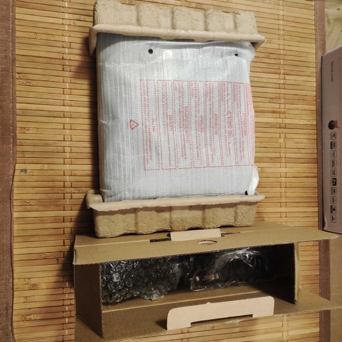 Таблет Lenco 10" и DVD плеър - 2в1