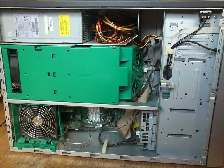 Сървър Fujitsu PRIMERGY TX200 S4 2xCPU 8-ядрен 12GB RAM + подарък