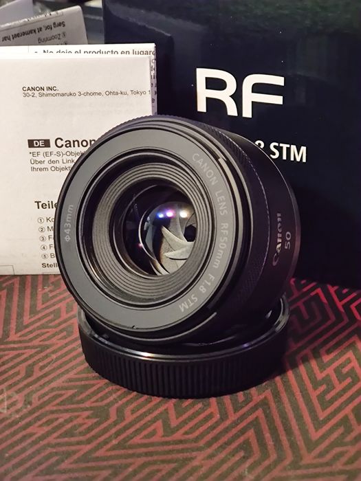Canon RF 50mm f1.8 STM
