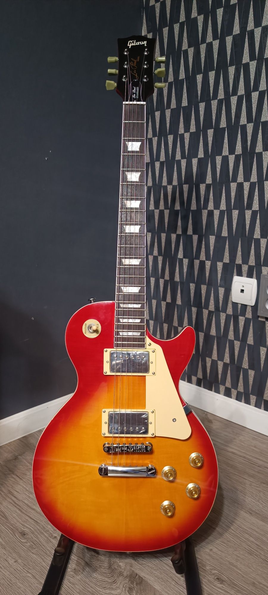 Электрогитара Gibson les paul