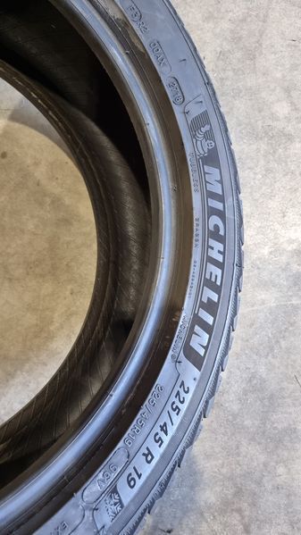 225/45/19 MICHELIN 4бр