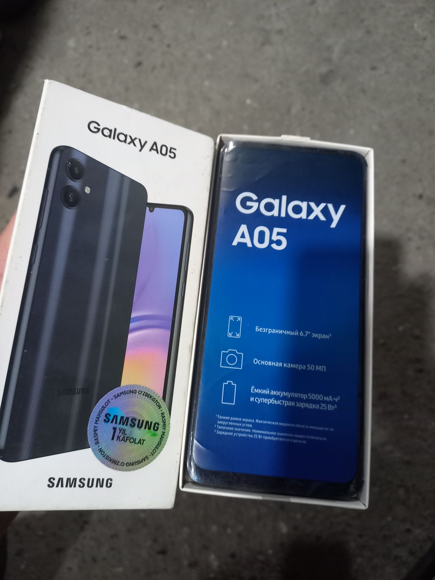 A05 samsung ideal holati yangi tiniq 128GB hotirasi rangi qora.