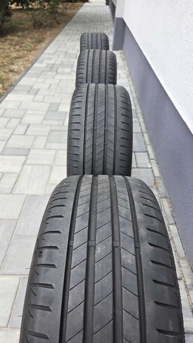Set de 4 anvelope vara Bridgestone Turanza T005* 245/45 R18, 2023