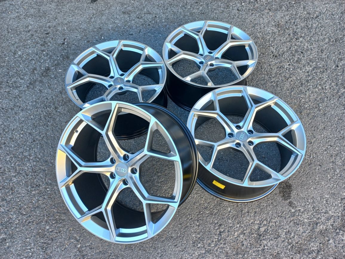 21.Audi RS.Line A6 A7 A8 Q5 Q7 Q8 RS6 RS7 S8 9.5J ET28 Чисто Нови

Нов