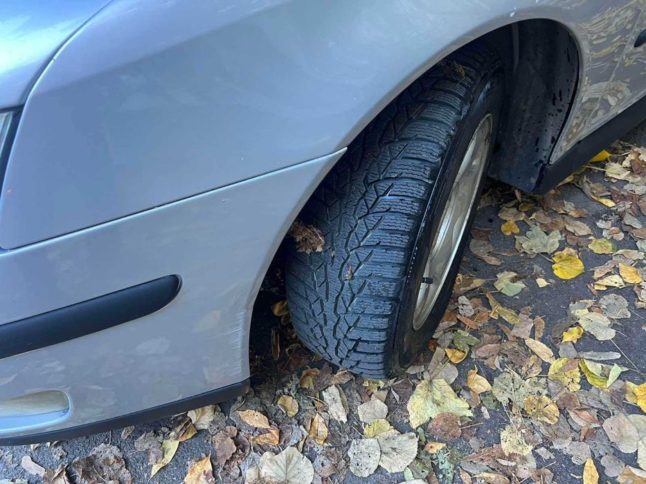 Продавам saab 93 1.9 tdi за ремонт