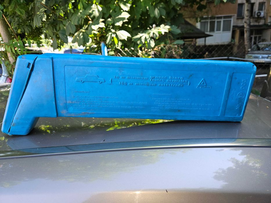 Оригинален авариен триъгълник за автомобил форд