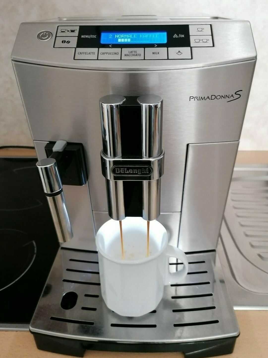 Кафе машина Delonghi ECAM 26.455 PrimaDonna S