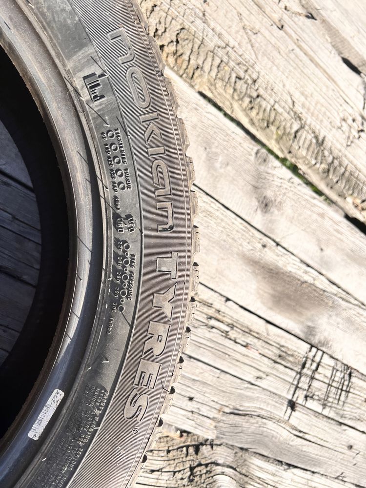 Зимние шины 205/55 R17 Nokian