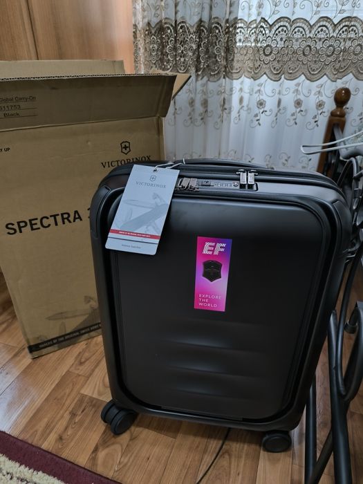 Чемодан Victorinox