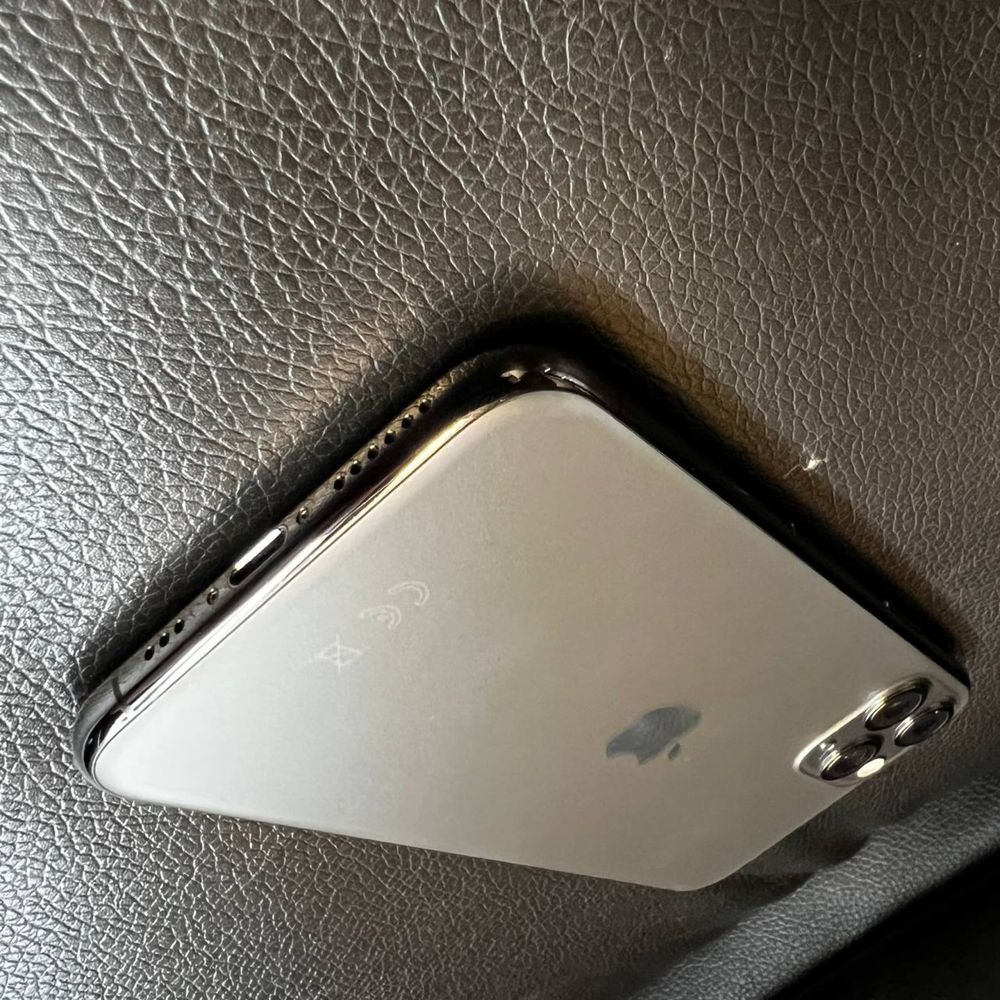 iPhone 11 Pro 64GB, Space Gray, без забележки