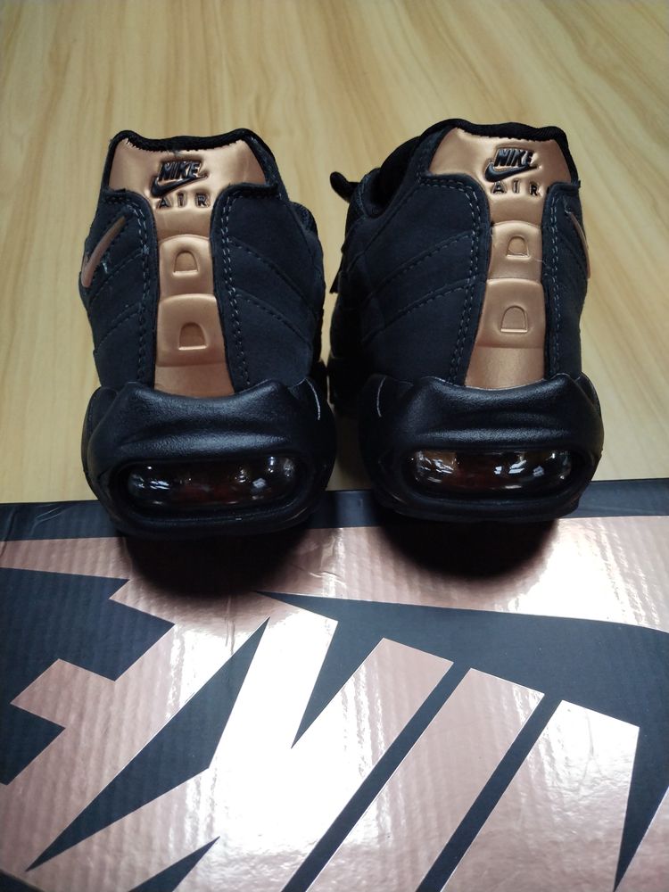 Nike air max 95’s colab с synaworld