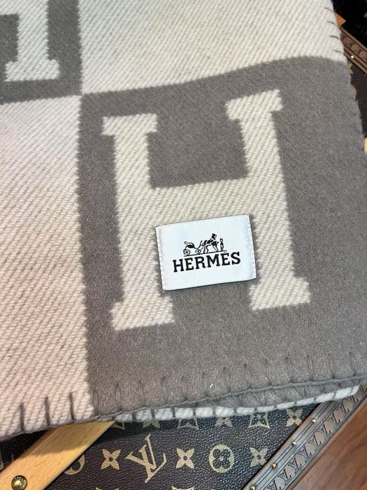 Hermes Одеяло и Възглавница