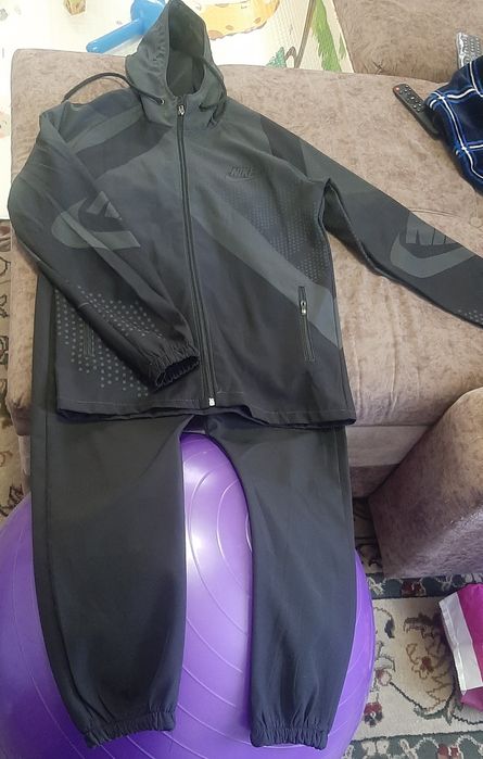 Спортивный костюм