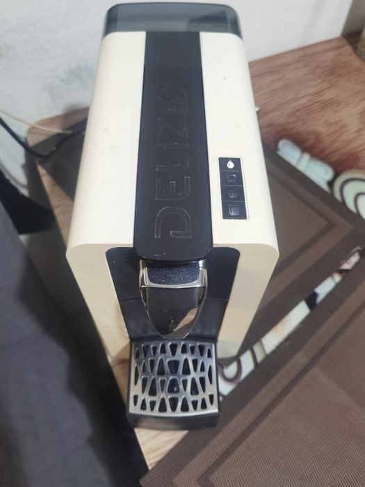 Vand aparat de cafea delizio cu capsule