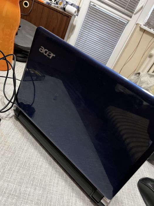 Acer aspire 1 D-250 Лаптоп 10’1