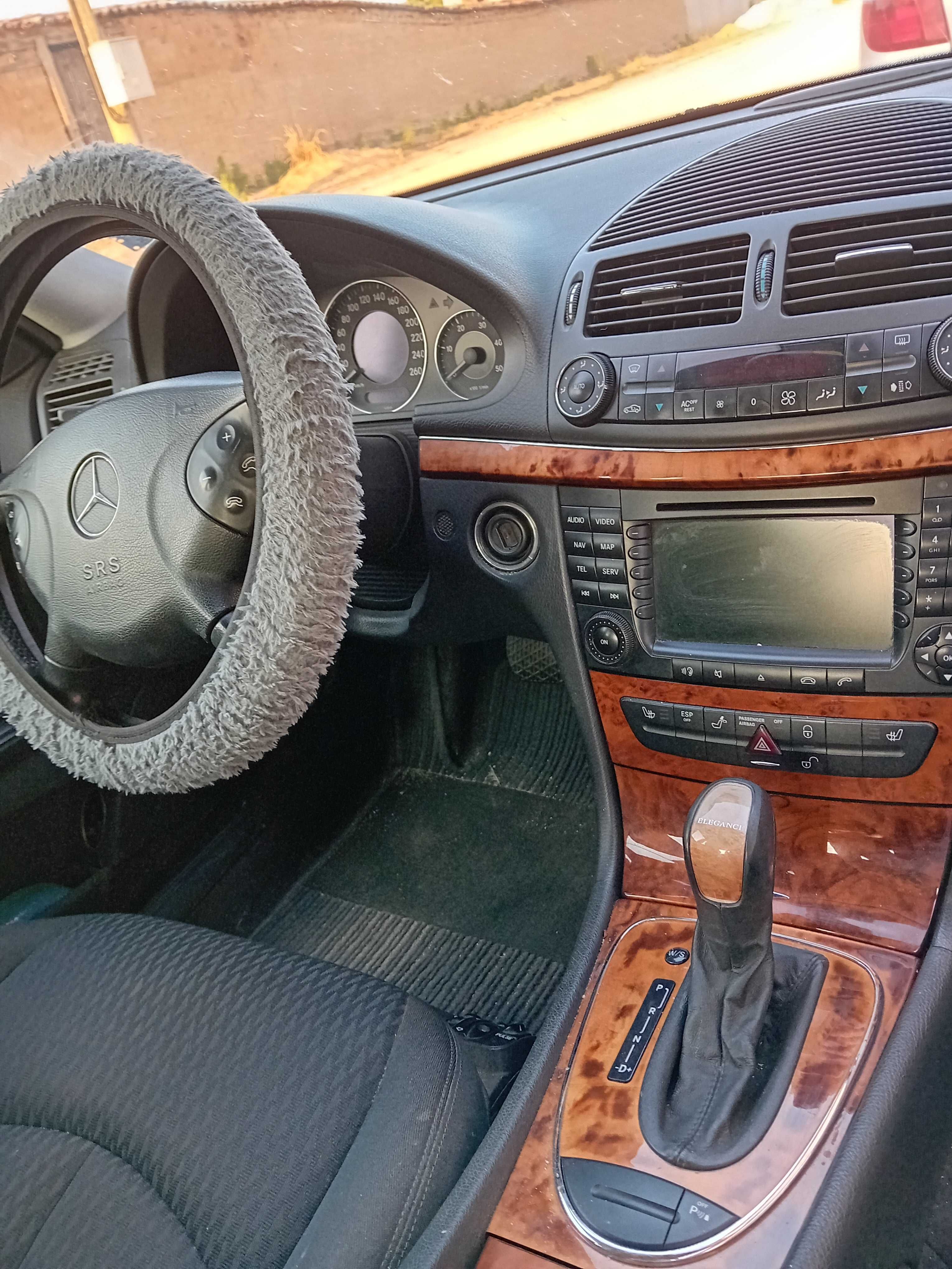 Мерцедес Е 270  автоматик дизел