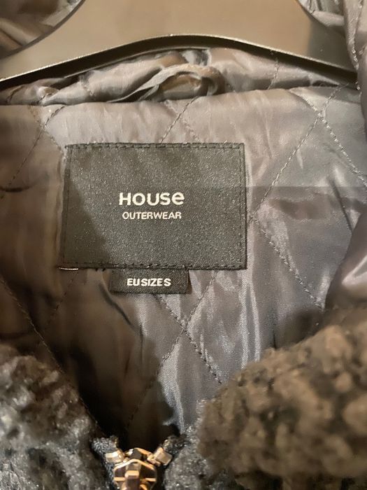 Дамско спортно яке