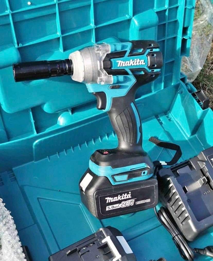 Aкумулаторен ударен импакт Makita 18V / 24V