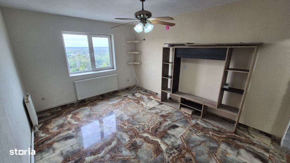 Apartament 2 camere, situat in Targu Jiu, Aleea Plopilor - zona 9 Mai